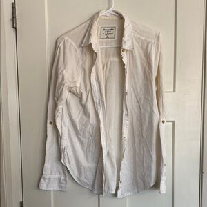 Abercrombie & Fitch White Button-Up Shirt